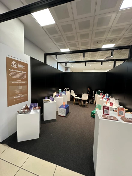 Selçuk Endüstriyel Tasarım Furnishings & Design Istanbul' da 